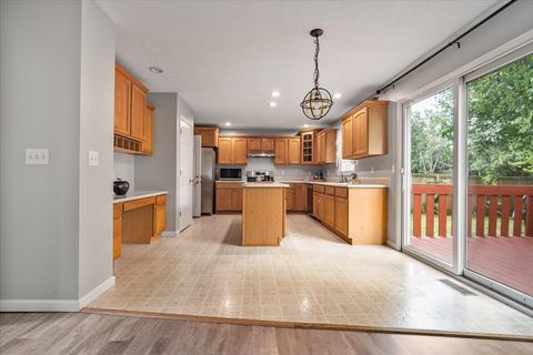 Tiny photo for 23 Breckenwood Court, Bloomington, IL 61704 (MLS # 12458471)