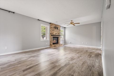 Tiny photo for 23 Breckenwood Court, Bloomington, IL 61704 (MLS # 12458471)