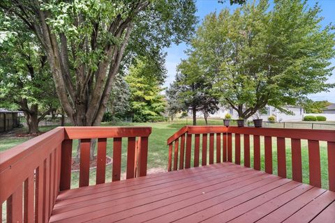 Tiny photo for 23 Breckenwood Court, Bloomington, IL 61704 (MLS # 12458471)