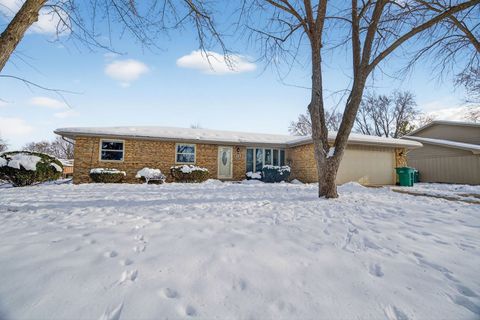 616 Ca Crest Drive Shorewood IL 60404