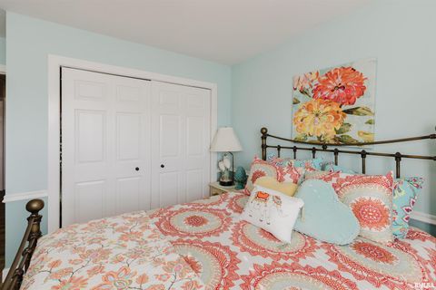 Tiny photo for 100 Prairie Road, Carterville, IL 62918 (MLS # EB460631)