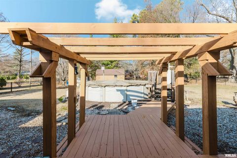 Tiny photo for 100 Prairie Road, Carterville, IL 62918 (MLS # EB460631)