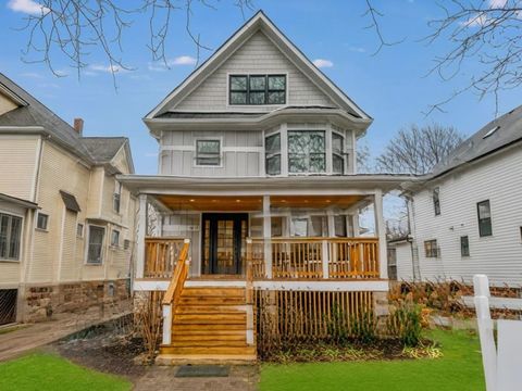 3817 N Lowell Avenue Chicago IL 60641