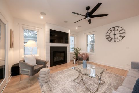 Tiny photo for 3817 N Lowell Avenue, Chicago, IL 60641 (MLS # 12529484)