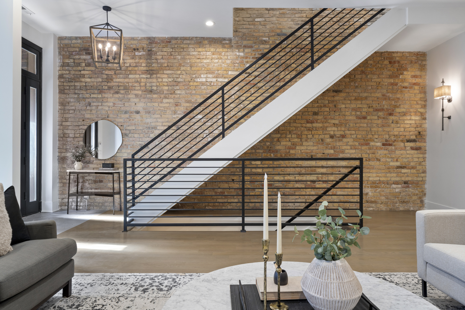 1246 W George Street