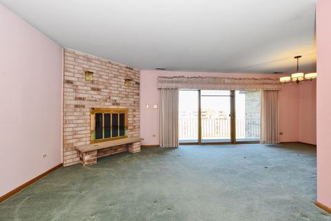 Tiny photo for 15704 Deerfield Court #2N, Orland Park, IL 60462 (MLS # 12598011)