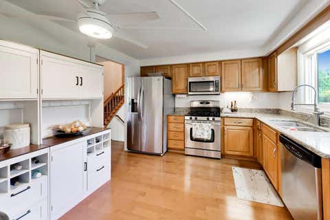 Tiny photo for 1113 W Weathersfield Way, Schaumburg, IL 60193 (MLS # 12687541)