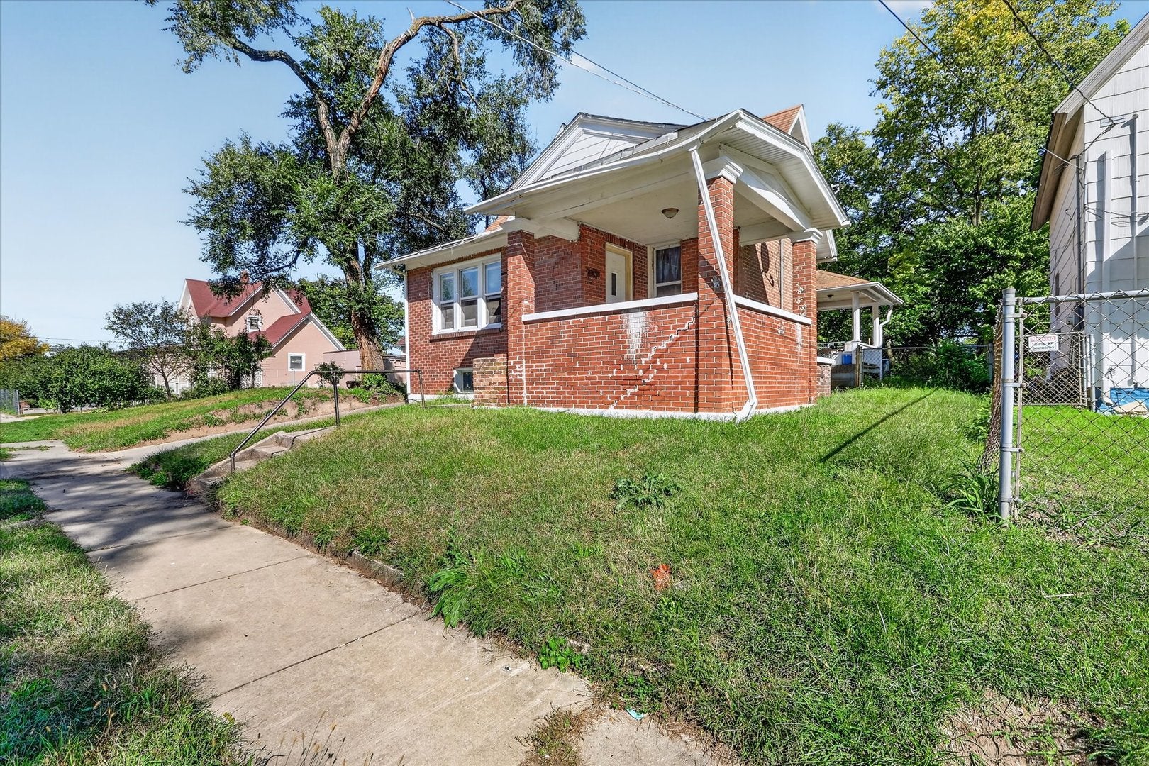 918 S 3rd Street