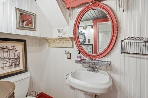 Tiny photo for 218 N 4th Avenue, St. Charles, IL 60174 (MLS # 12589537)