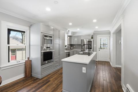 Tiny photo for 218 N 4th Avenue, St. Charles, IL 60174 (MLS # 12589537)