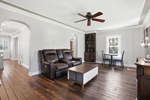 Tiny photo for 218 N 4th Avenue, St. Charles, IL 60174 (MLS # 12589537)