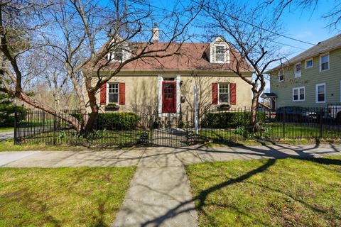 Photo of 218 N 4th Avenue, St. Charles, IL 60174 (MLS # 12589537)