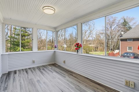 Tiny photo for 218 N 4th Avenue, St. Charles, IL 60174 (MLS # 12589537)