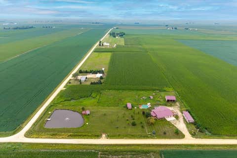 Tiny photo for 2090 250th Avenue, De Witt, IA 52472 (MLS # 12722422)