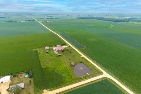 Tiny photo for 2090 250th Avenue, De Witt, IA 52472 (MLS # 12722422)