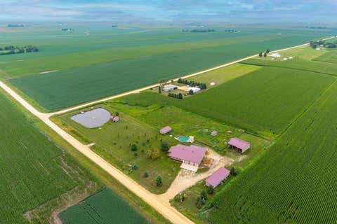 Tiny photo for 2090 250th Avenue, De Witt, IA 52472 (MLS # 12722422)