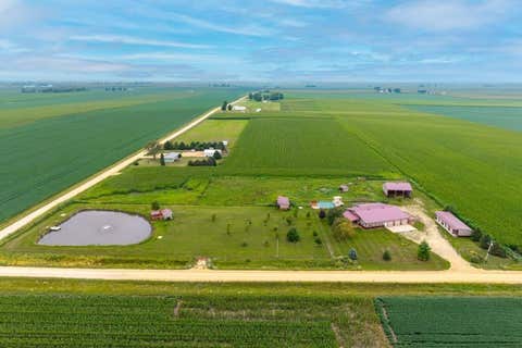 Tiny photo for 2090 250th Avenue, De Witt, IA 52472 (MLS # 12722422)