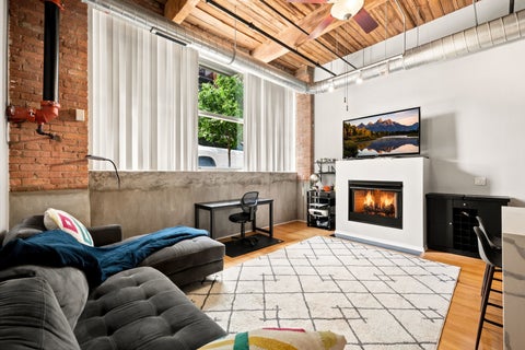 Tiny photo for 1500 W Monroe Avenue #126, Chicago, IL 60607 (MLS # 12695101)