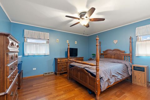 Tiny photo for 2924 192nd Place, Lansing, IL 60438 (MLS # 12527589)