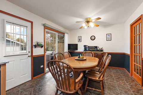 Tiny photo for 2924 192nd Place, Lansing, IL 60438 (MLS # 12527589)