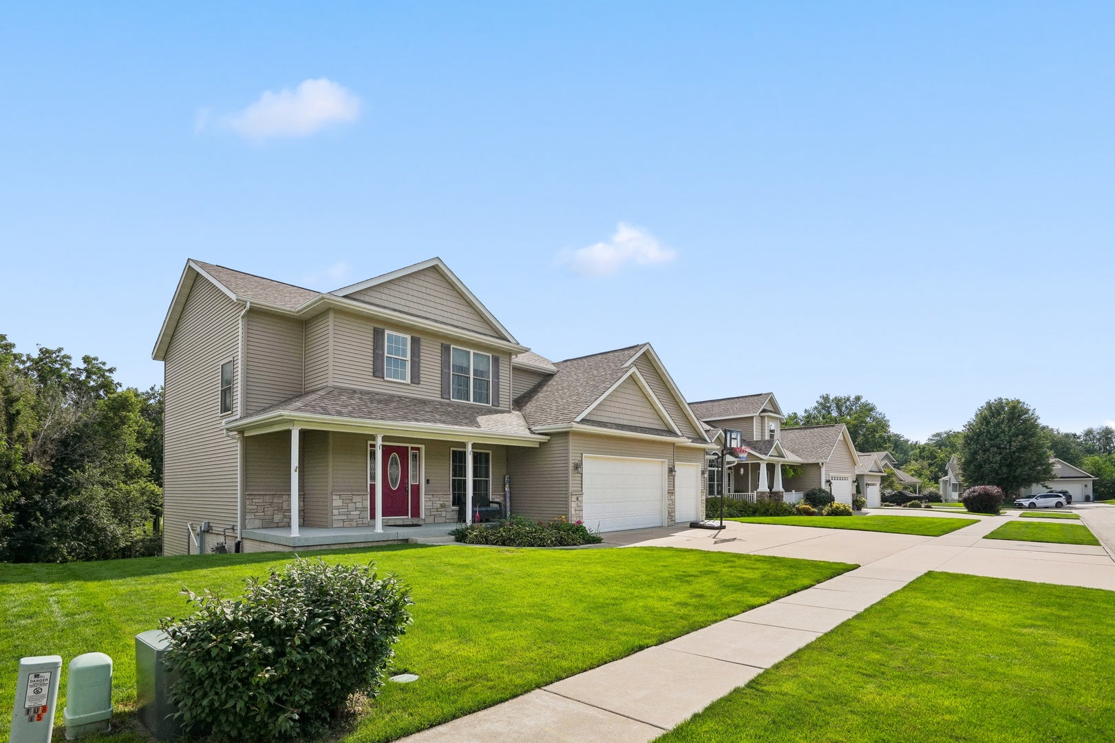 8 BUFFALO Court