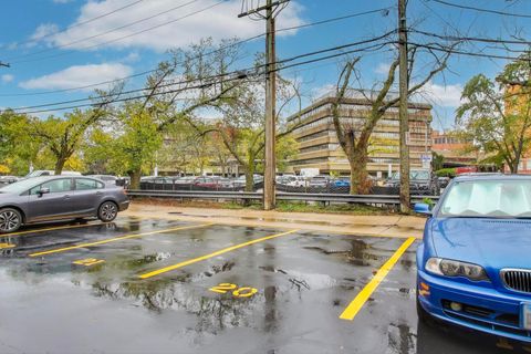 Tiny photo for 828 OAKTON Street #5F, Evanston, IL 60202 (MLS # 12497799)