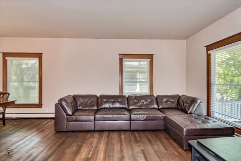 Tiny photo for 662 Glenwood Avenue, Joliet, IL 60435 (MLS # 12419439)