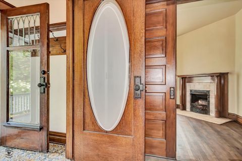 Tiny photo for 662 Glenwood Avenue, Joliet, IL 60435 (MLS # 12419439)