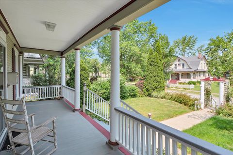 Tiny photo for 662 Glenwood Avenue, Joliet, IL 60435 (MLS # 12419439)