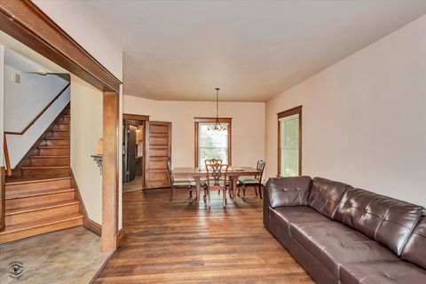 Tiny photo for 662 Glenwood Avenue, Joliet, IL 60435 (MLS # 12419439)