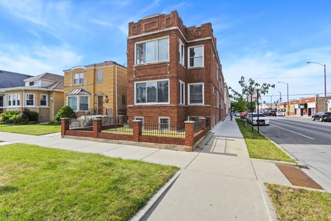 Photo of 3938 N Austin Avenue #2N, Chicago, IL 60634 (MLS # 12681567)