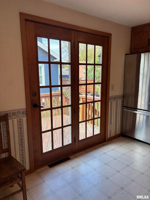 Tiny photo for 418 E DIVISION Street, Kewanee, IL 61443 (MLS # QC4268728)