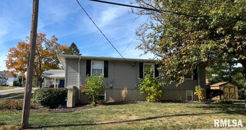 Tiny photo for 418 E DIVISION Street, Kewanee, IL 61443 (MLS # QC4268728)