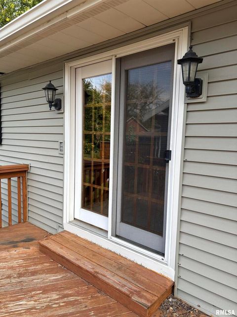 Tiny photo for 418 E DIVISION Street, Kewanee, IL 61443 (MLS # QC4268728)