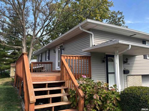 Tiny photo for 418 E DIVISION Street, Kewanee, IL 61443 (MLS # QC4268728)