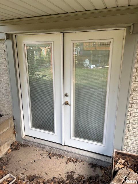 Tiny photo for 418 E DIVISION Street, Kewanee, IL 61443 (MLS # QC4268728)