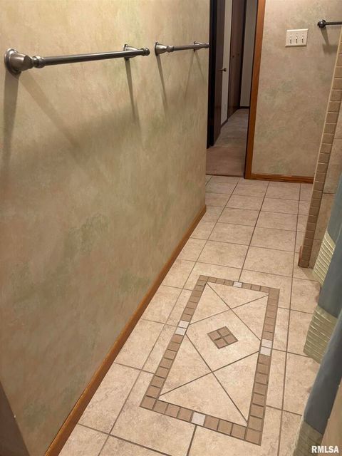 Tiny photo for 418 E DIVISION Street, Kewanee, IL 61443 (MLS # QC4268728)