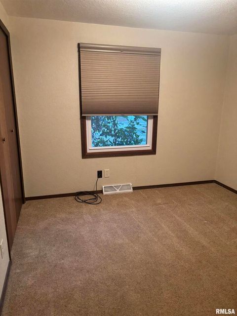 Tiny photo for 418 E DIVISION Street, Kewanee, IL 61443 (MLS # QC4268728)