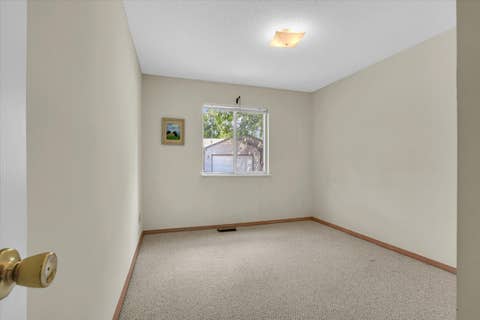 Tiny photo for 1801 Glenwood Oaks Court #A, Urbana, IL 61801 (MLS # 12696589)