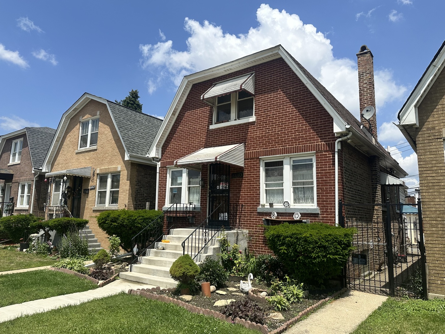 4440 W Iowa Street