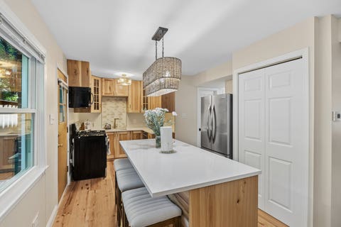 Tiny photo for 1120 Superior Street, Oak Park, IL 60302 (MLS # 12665251)