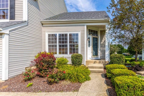 Tiny photo for 732 Wildflower Circle, Naperville, IL 60540 (MLS # 12714068)