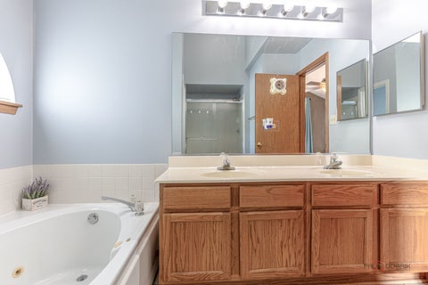 Tiny photo for 732 Wildflower Circle, Naperville, IL 60540 (MLS # 12714068)