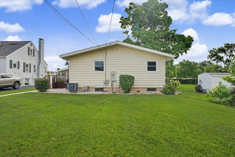 Tiny photo for 911 N Melvin Street, Gibson City, IL 60936 (MLS # 12731554)