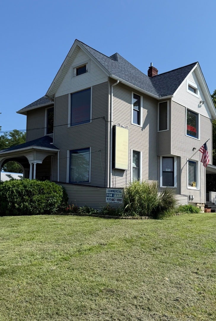 727 N. Lake St N Lake Street N