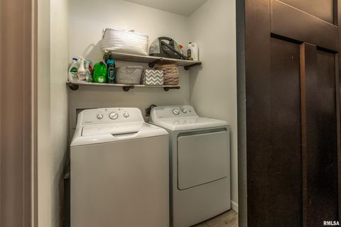 Tiny photo for 306 S PENNSYLVANIA Avenue, Carterville, IL 62918 (MLS # QC4268585)