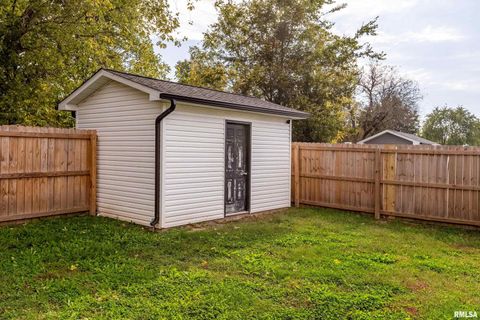 Tiny photo for 306 S PENNSYLVANIA Avenue, Carterville, IL 62918 (MLS # QC4268585)