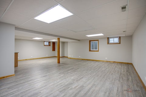 Tiny photo for 19665 W HAWTHORNE Boulevard, Mundelein, IL 60060 (MLS # 12743117)