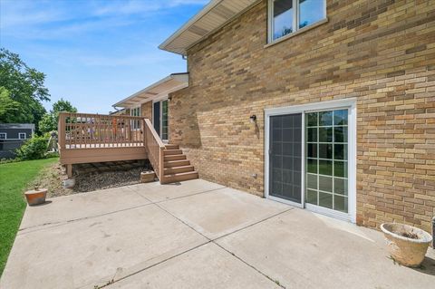 Tiny photo for 15209 Linden Drive, Oak Forest, IL 60452 (MLS # 12668711)