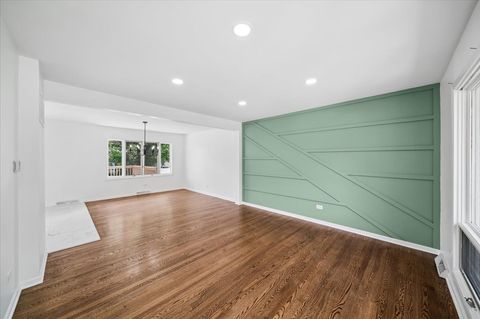 Tiny photo for 15209 Linden Drive, Oak Forest, IL 60452 (MLS # 12668711)